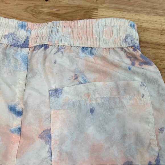 Original Use Men's Pink Tie-Dye Regular Fit Pull-On Shorts - Size XS - NWT - Picture 3 of 6